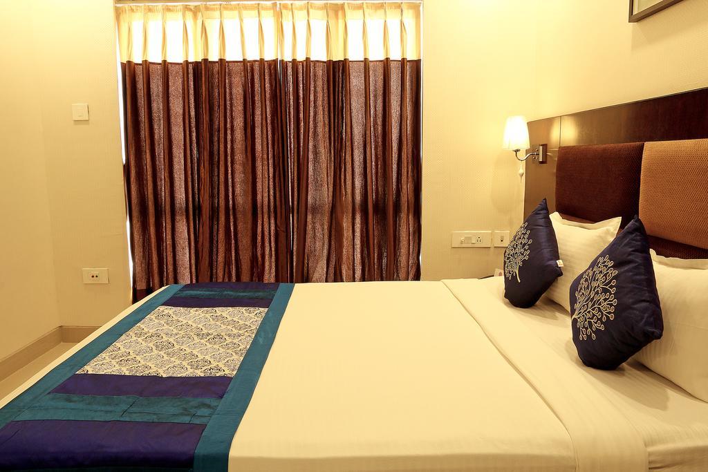 The Circle Club Inn Kolkata Exterior photo